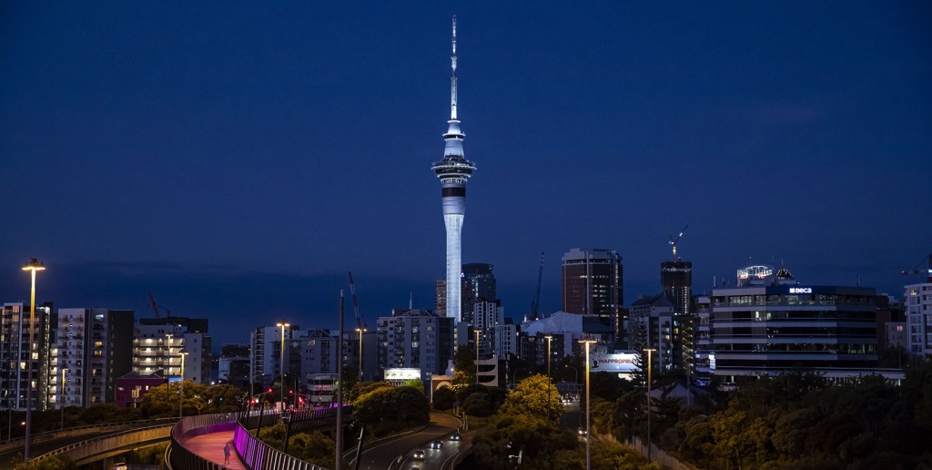 Anolis Auckland Sky Tower sky260827108.jpg